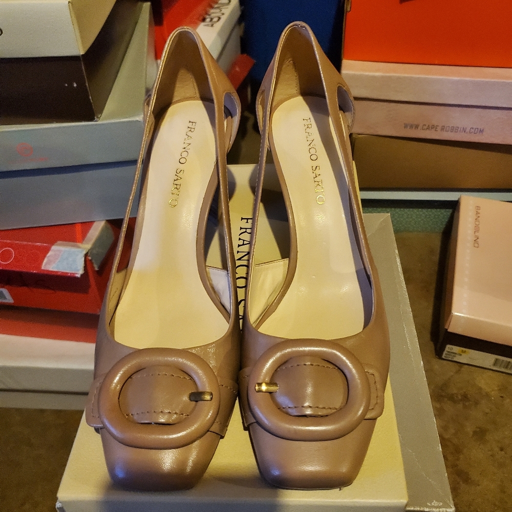Taupe heels